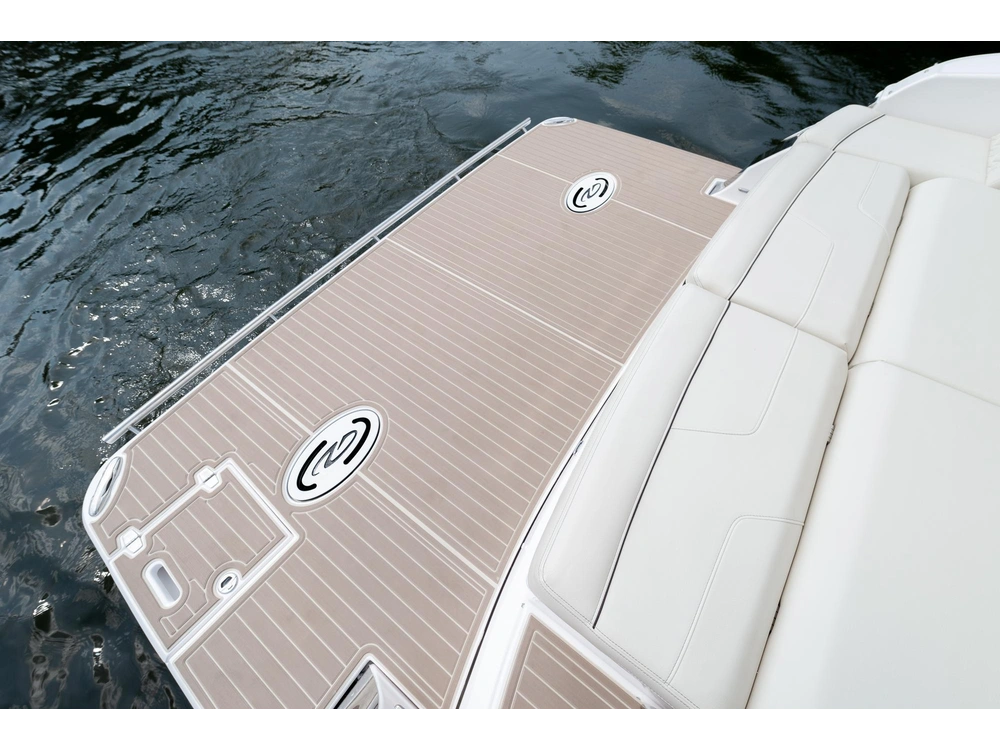 Regal LS36 LS36 2025 alt