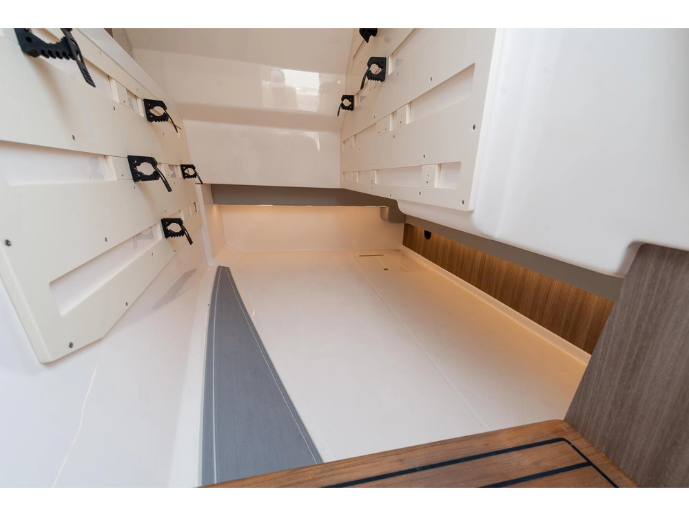 Regal LS36 LS36 2025 alt