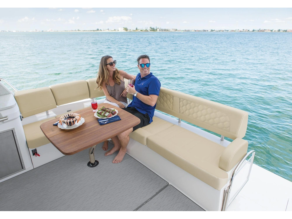 Regal 42 Grande Coupe 42 Grande Coupe 2025 alt