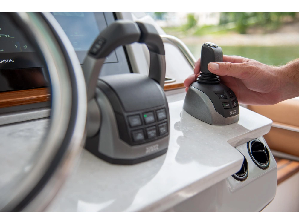 Regal 38 Surf 38 Surf 2025 alt