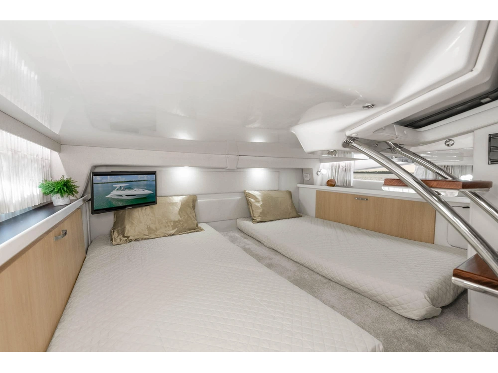 Regal 33 XO 33 XO 2025 alt