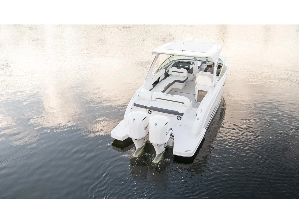 Regal 33 OBX 33 OBX 2025 alt