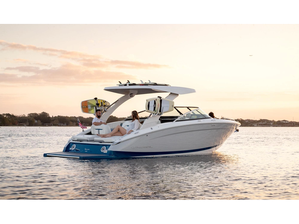 Regal LS9 Surf LS9 Surf 2025 alt