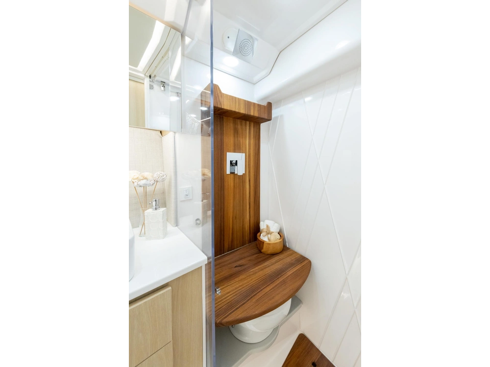 Regal 36 XO 36 XO 2025 alt