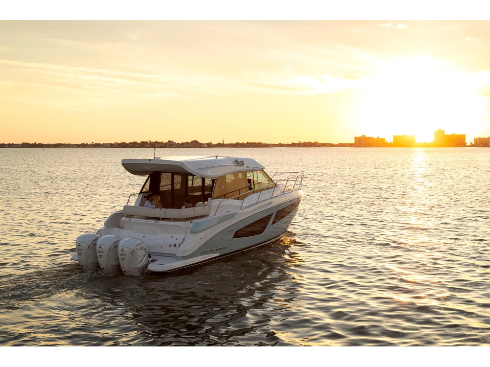 Regal 42 XO 42 XO 2025 alt