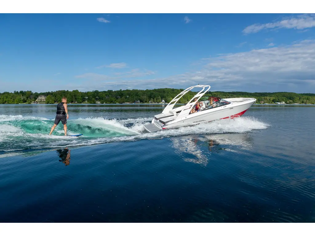 Regal LS2 Surf 2025