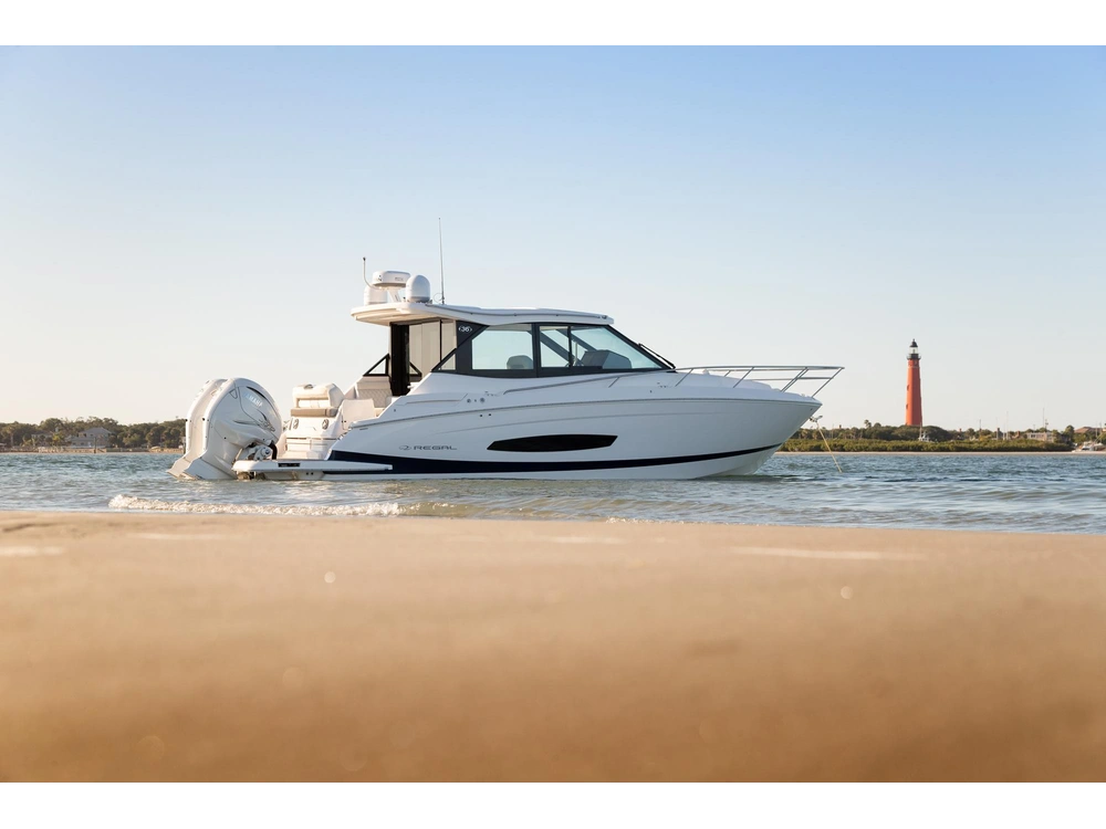 Regal 36 XO 36 XO 2025 alt
