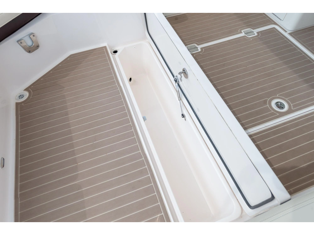 Regal LS36 LS36 2025 alt