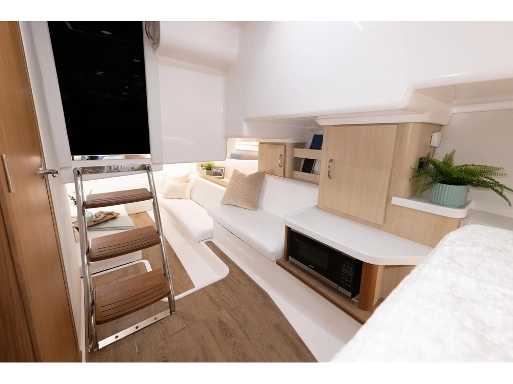 Regal 36 XO 36 XO 2025 alt