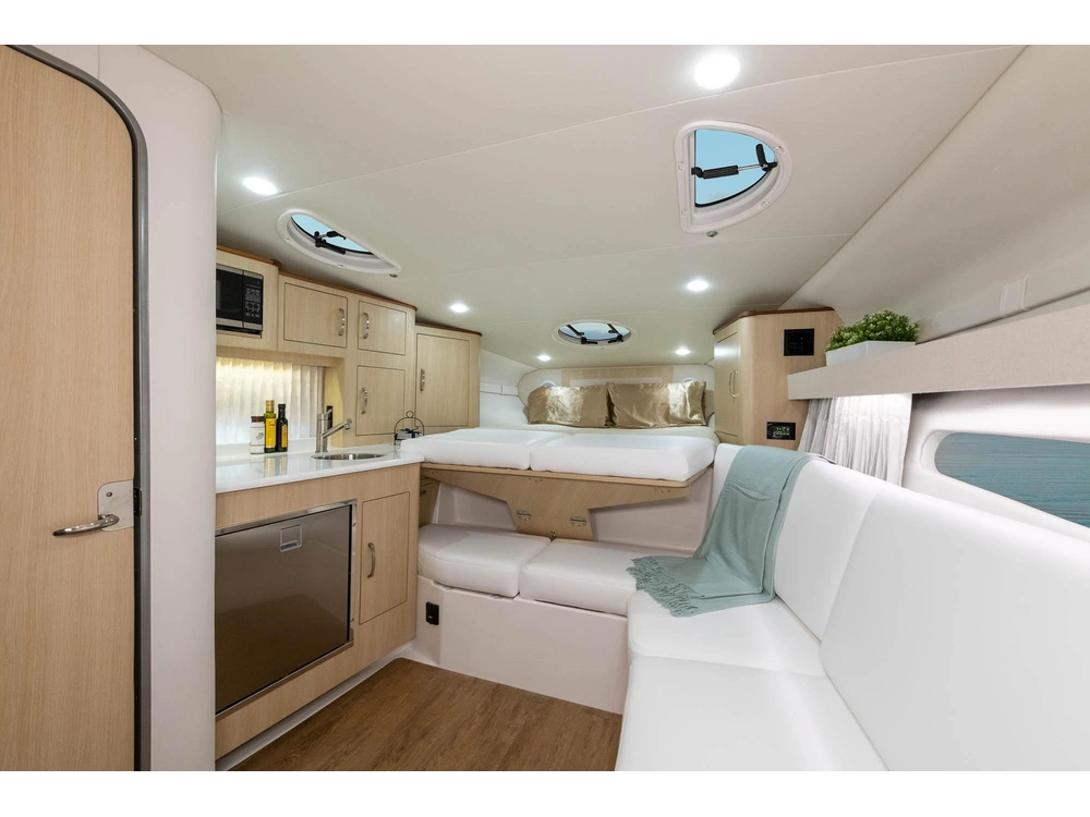 Regal 33 XO 33 XO 2025 alt