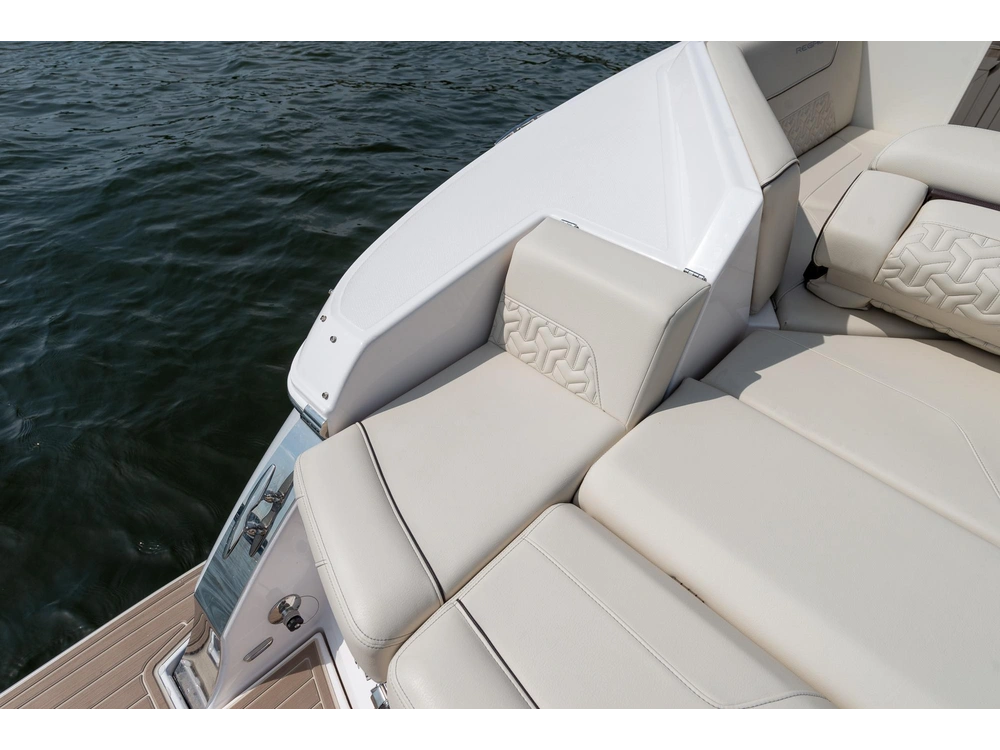 Regal LS36 LS36 2025 alt