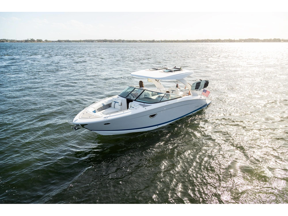 Regal LS9 Surf LS9 Surf 2025 alt