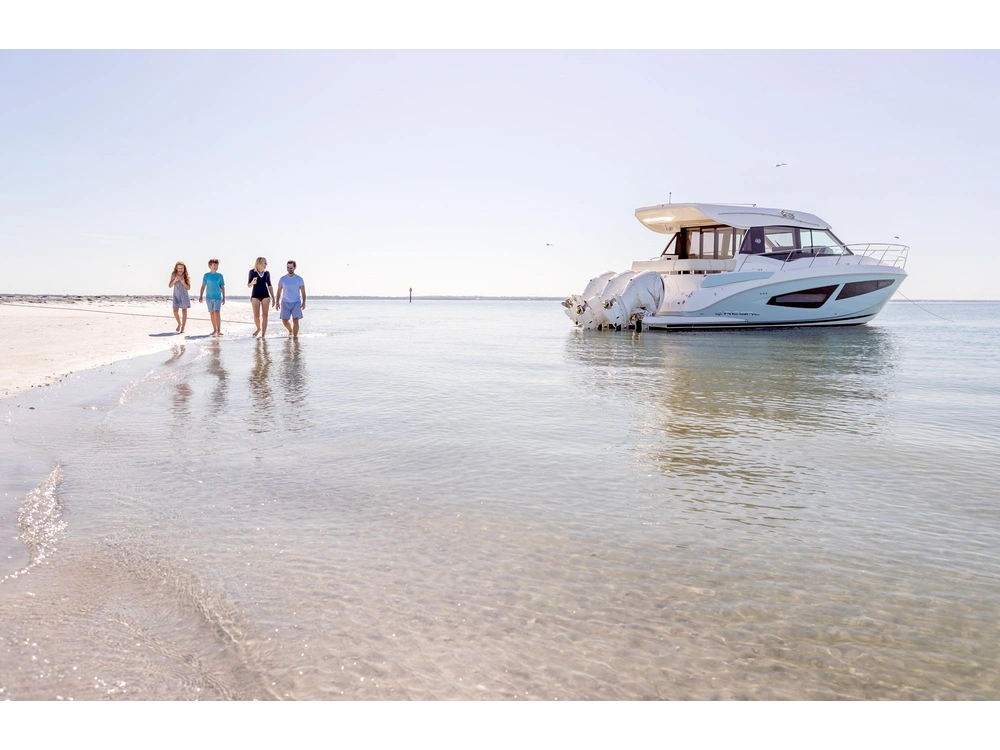 Regal 42 XO 42 XO 2025 alt