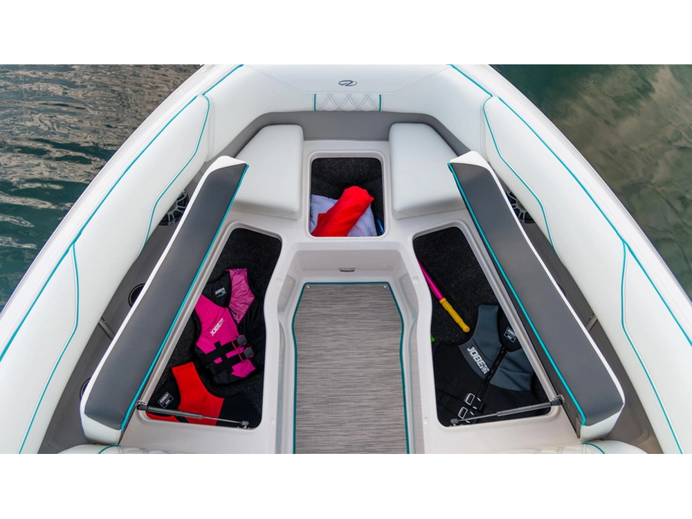 Regal LS4 Surf LS4 Surf 2025 alt