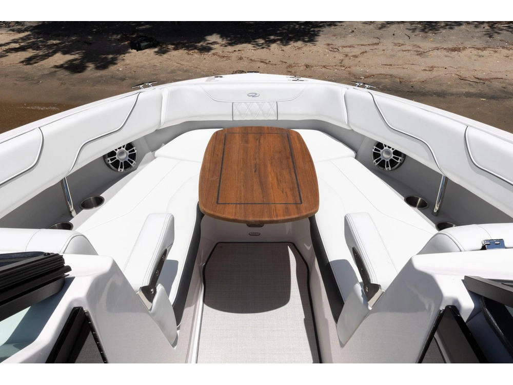 Regal LS6 Surf LS6 Surf 2025 alt