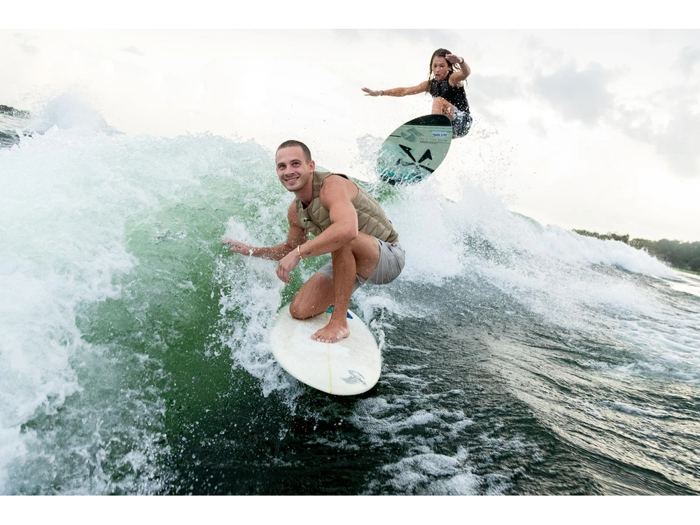 Regal LS6 Surf LS6 Surf 2025 alt