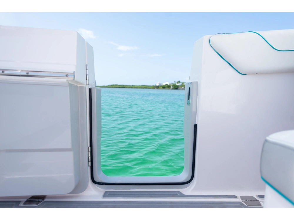 Regal 38 SAV 38 SAV 2025 alt