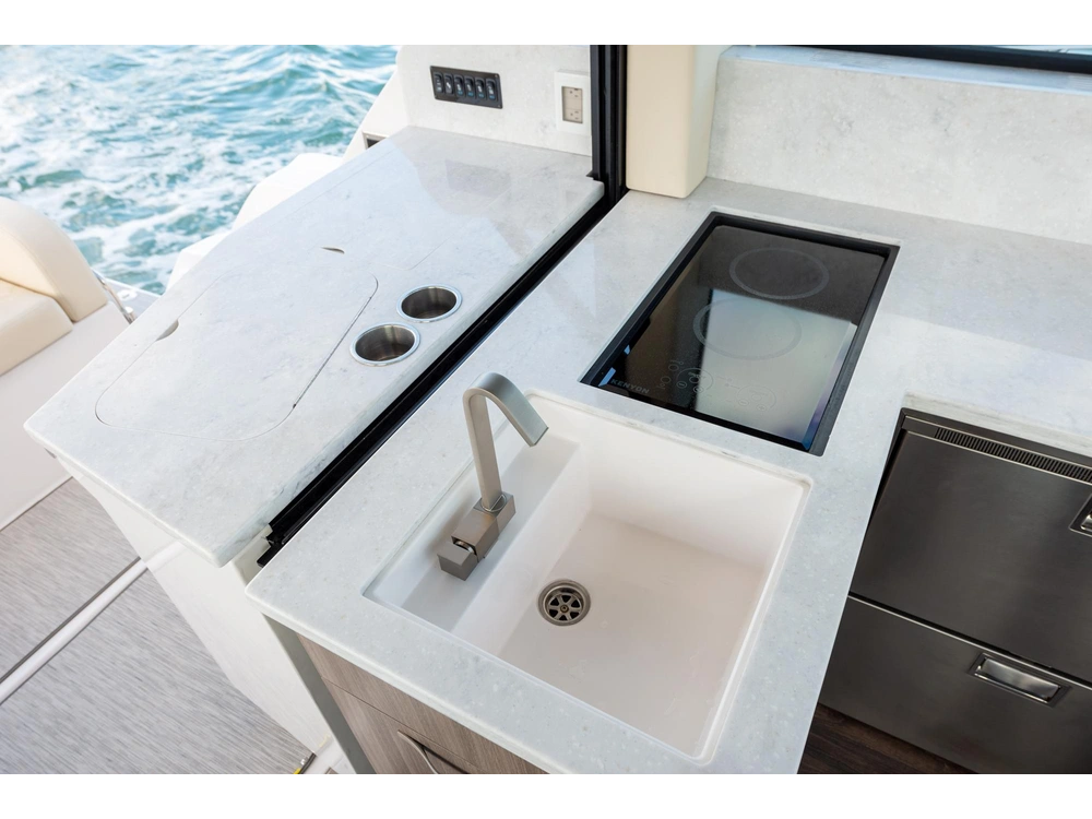 Regal 38 Grande Coupe 38 Grande Coupe 2025 alt