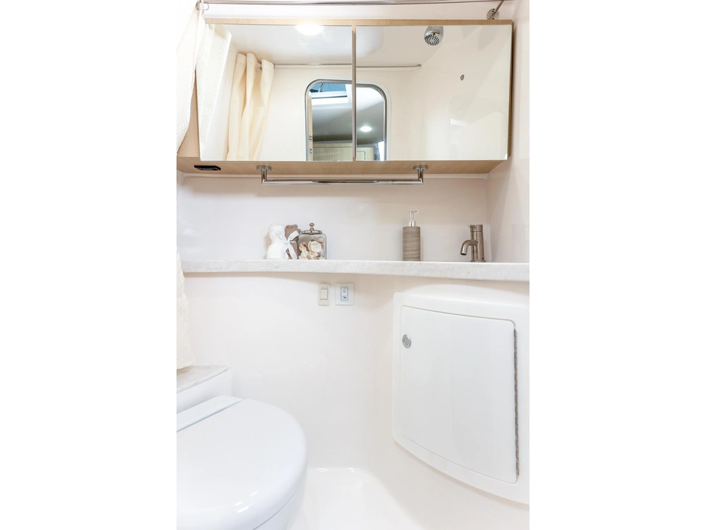 Regal 28 Express 28 Express 2025 alt