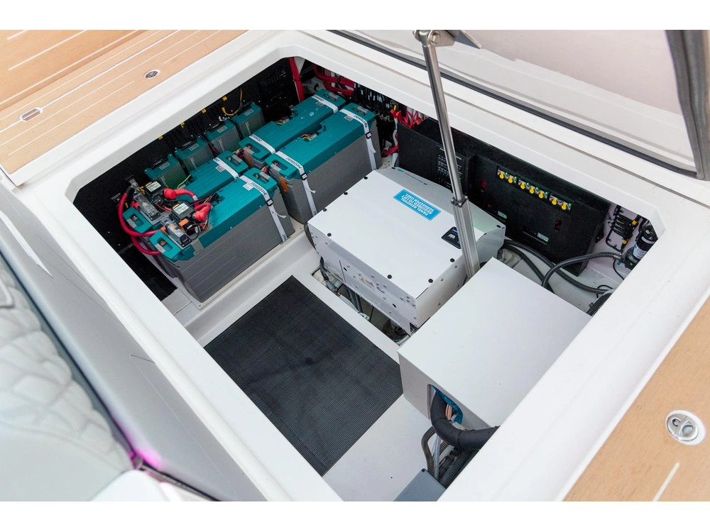 Regal LX43 LX43 2025 alt