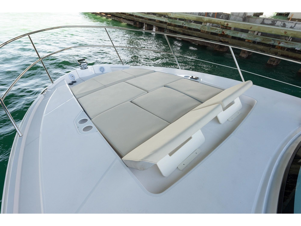 Regal 38 FXO 38 FXO 2025 alt