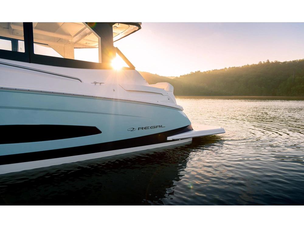 Regal 36 Grande Coupe 36 Grande Coupe 2025 alt