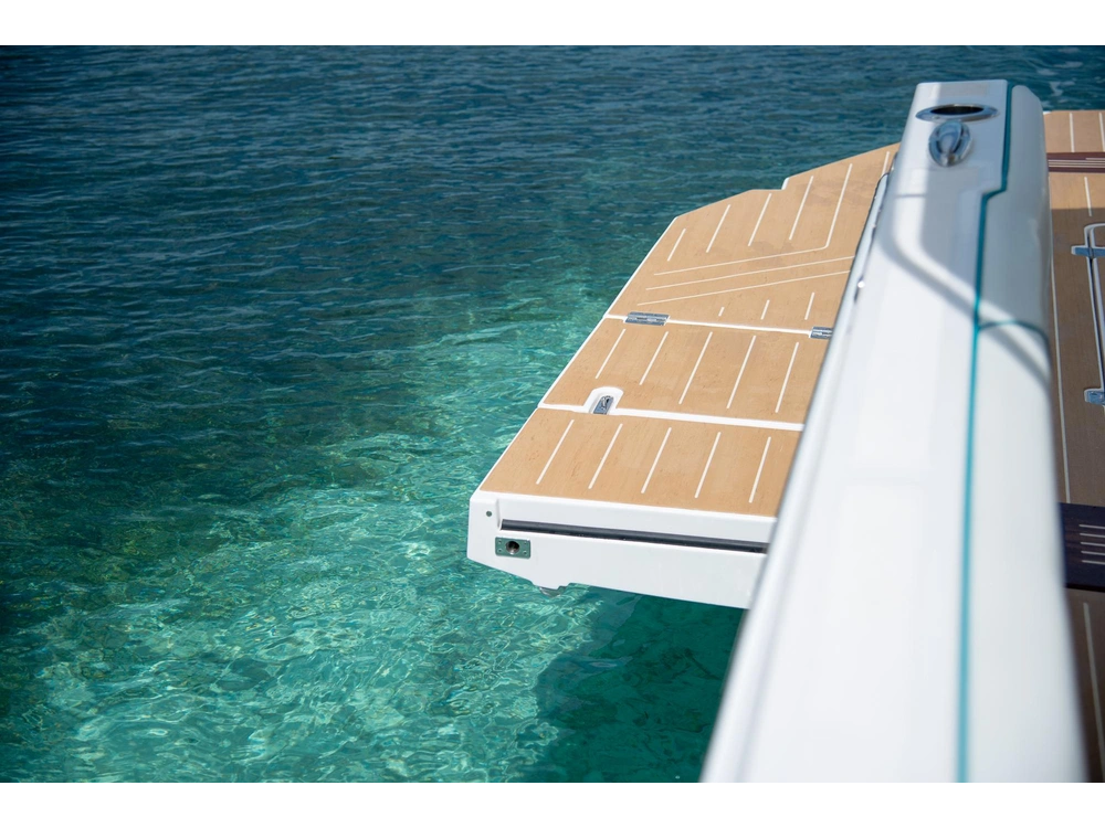 Regal 43 SAV 43 SAV 2025 alt