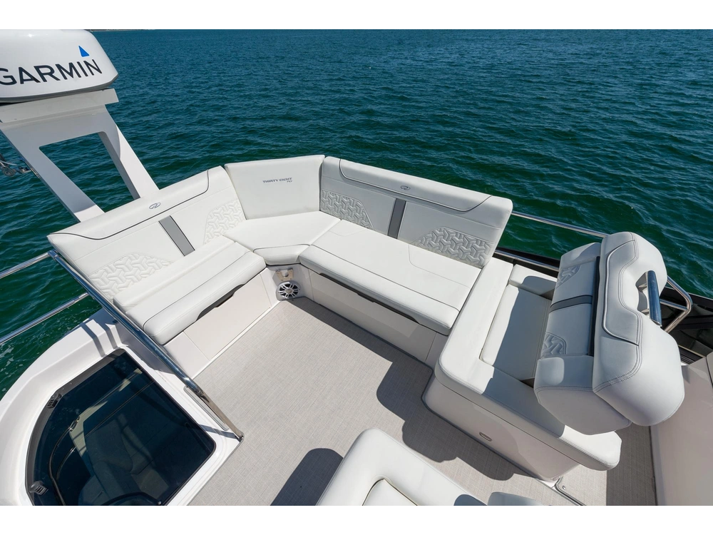 Regal 38 FLY 38 FLY 2025 alt