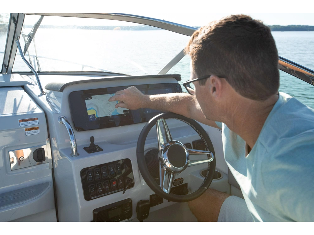 Regal 28 Express 28 Express 2025 alt