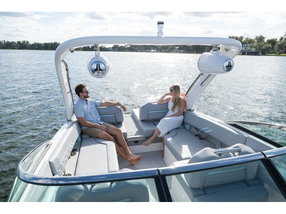 Regal LS4 LS4 2025 alt
