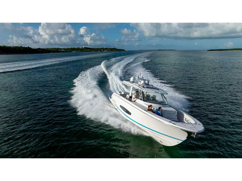 Regal 43 SAV 43 SAV 2025 alt