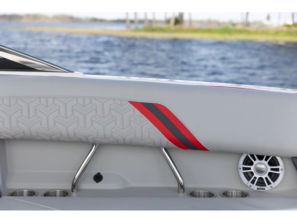 Regal LX6 LX6 2025 alt