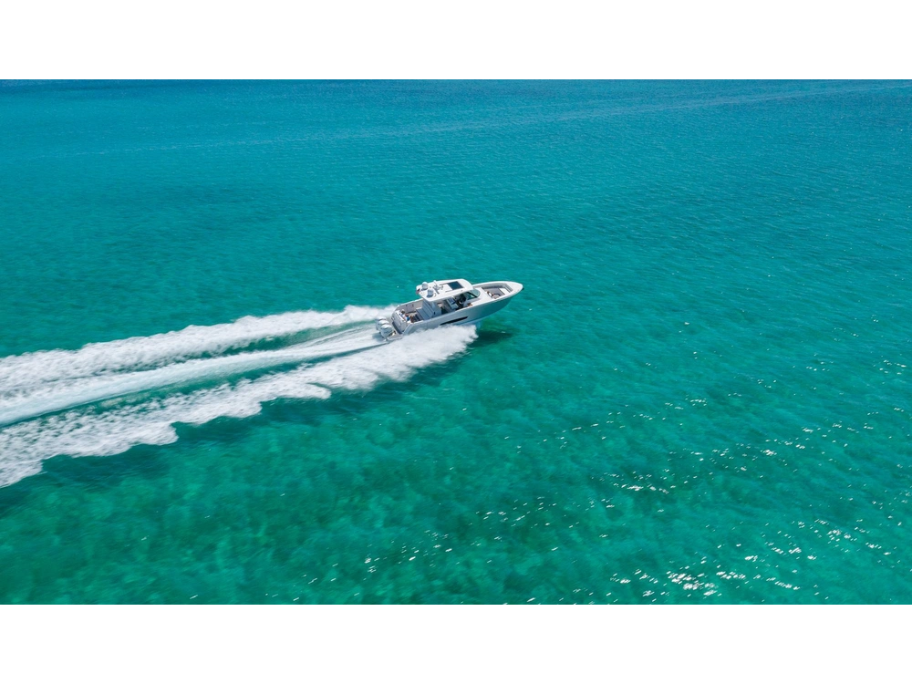 Regal 38 SAV 38 SAV 2025 alt