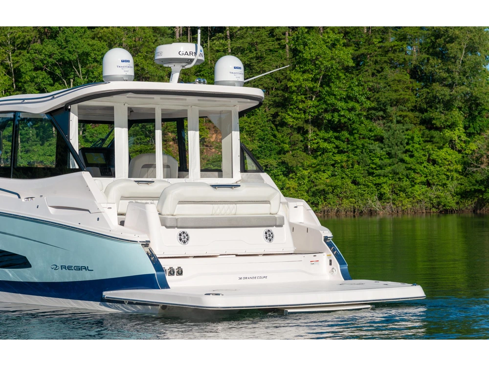 Regal 36 Grande Coupe 36 Grande Coupe 2025 alt