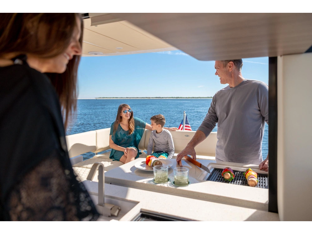 Regal 38 XO 38 XO 2025 alt