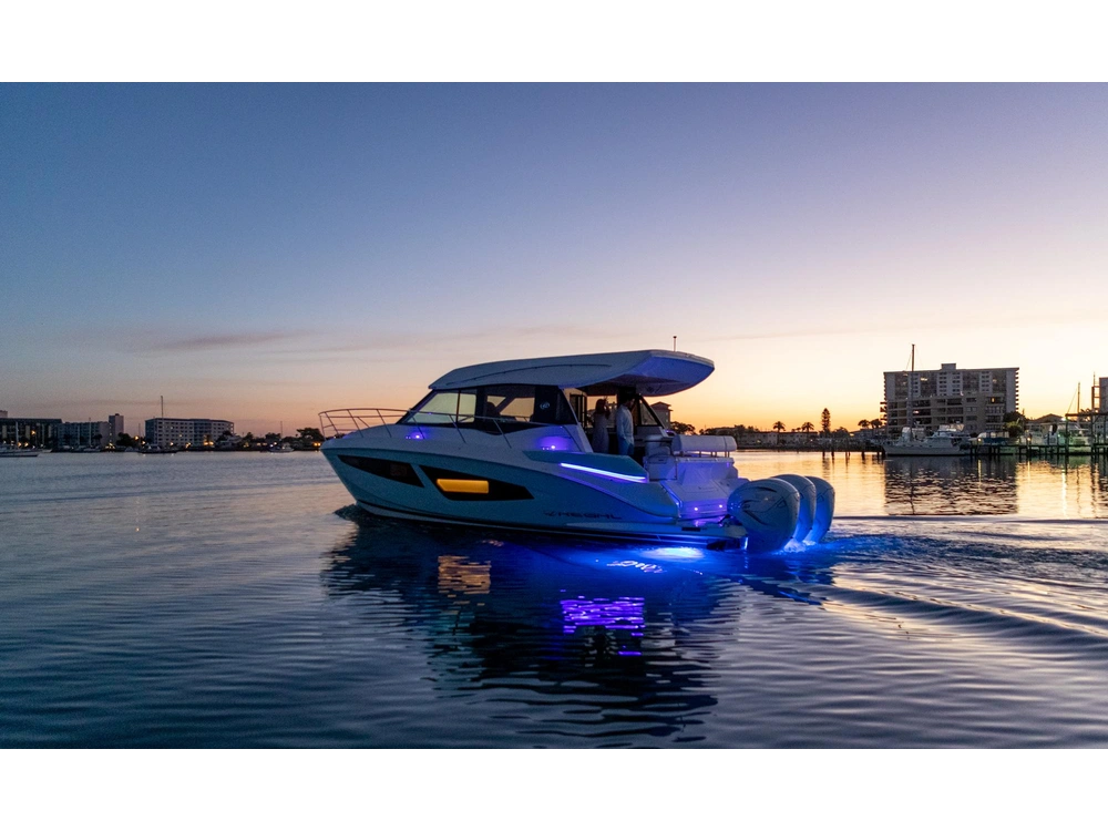 Regal 42 XO 42 XO 2025 alt