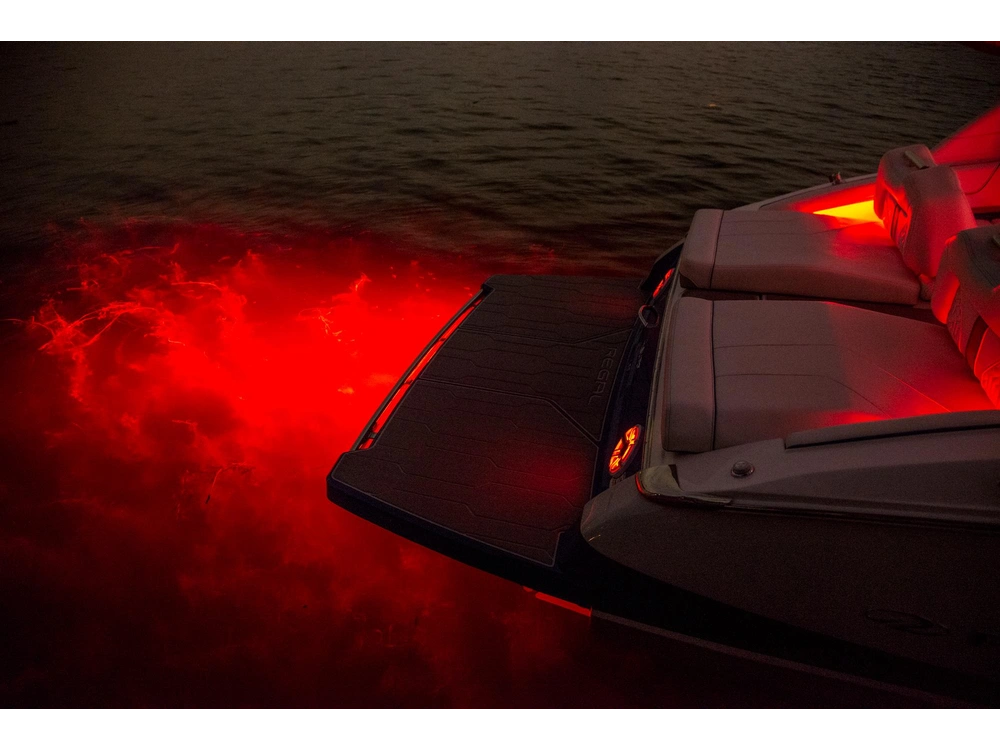 Regal LS9 Surf LS9 Surf 2025 alt