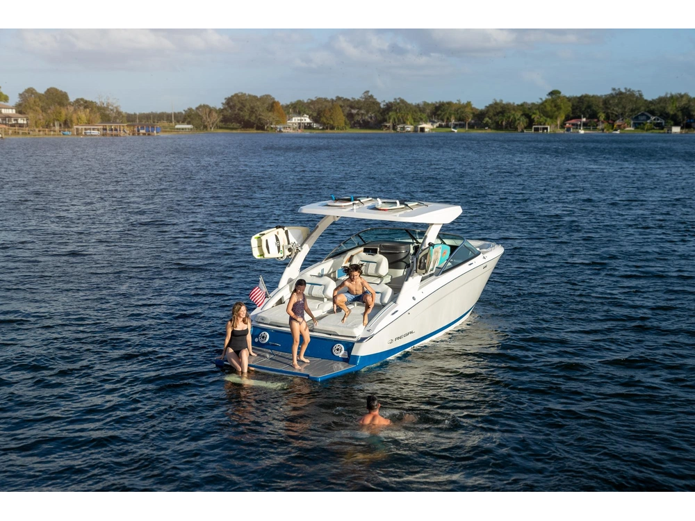 Regal LS9 Surf LS9 Surf 2025 alt