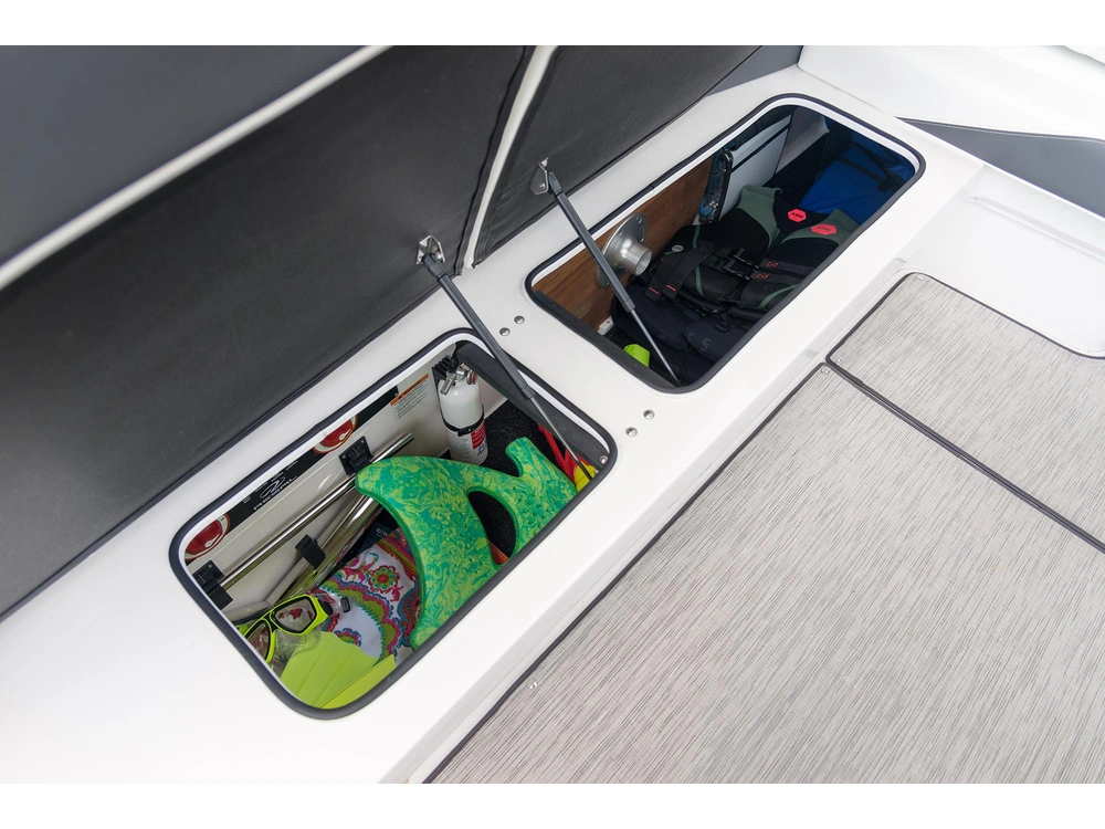 Regal 33 OBX 33 OBX 2025 alt