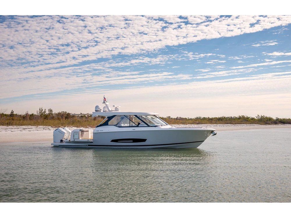 Regal LX43 LX43 2025 alt