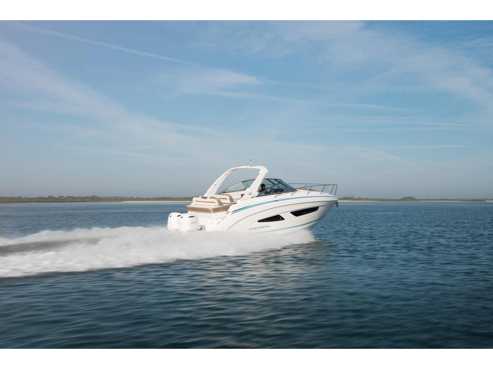 Regal 33 XO 33 XO 2025 alt