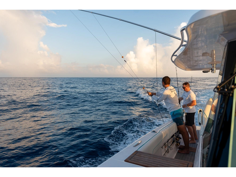 Regal 38 SAV 38 SAV 2025 alt