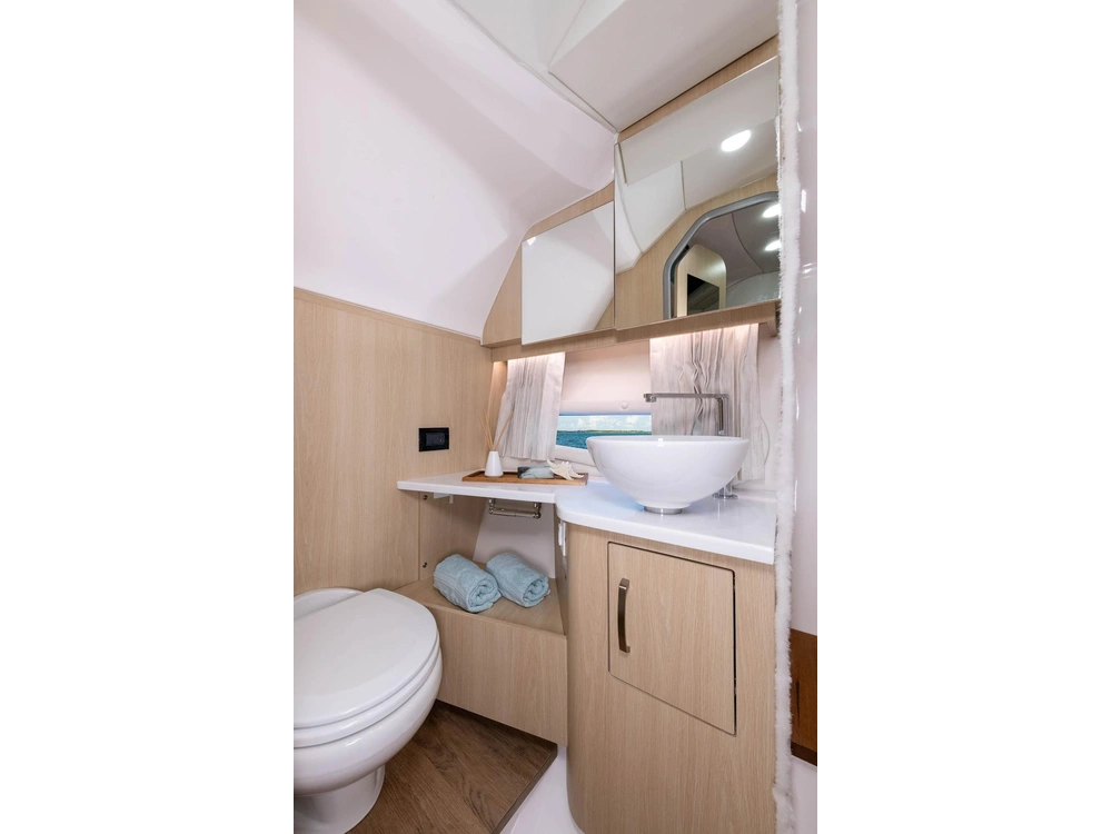 Regal 33 SAV 33 SAV 2025 alt