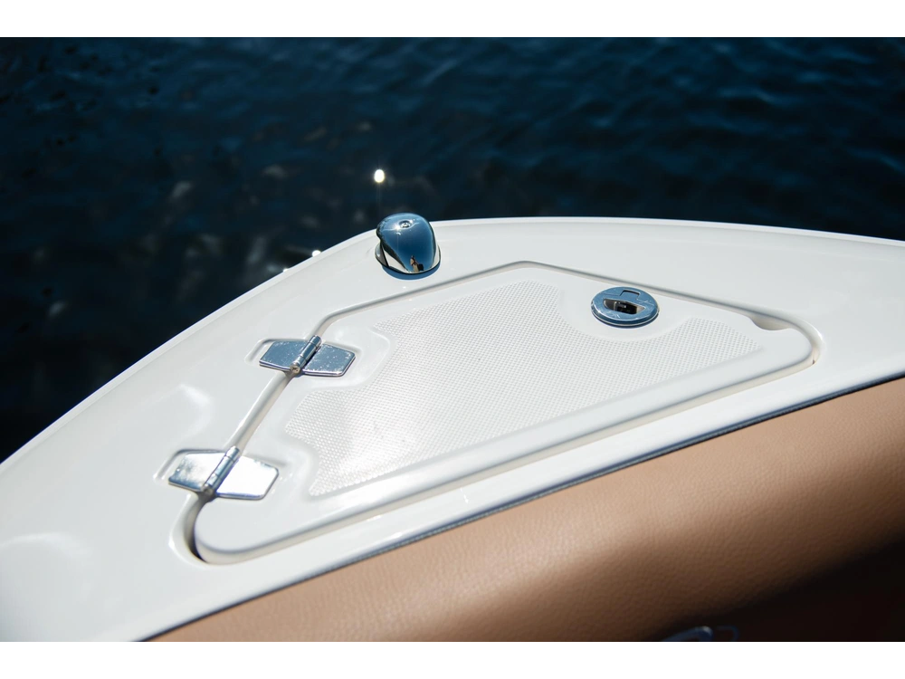 Regal LS2 Surf LS2 Surf 2025 alt