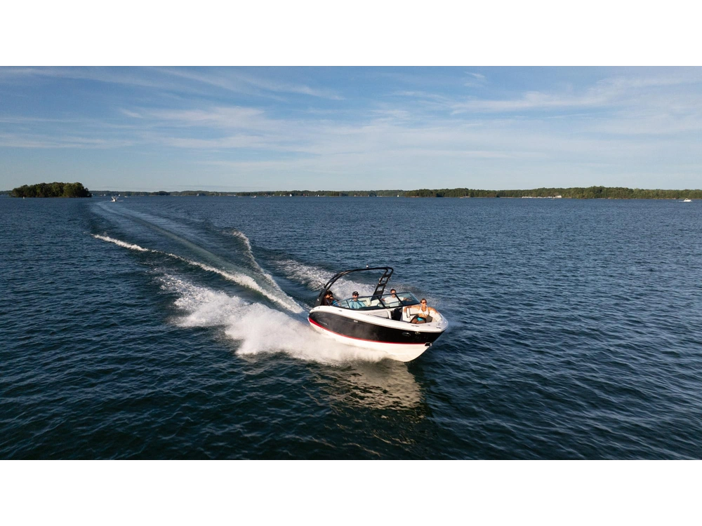 Regal LS4 Surf LS4 Surf 2025 alt