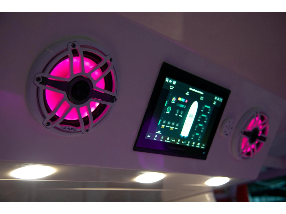 Regal 38 Surf 38 Surf 2025 alt