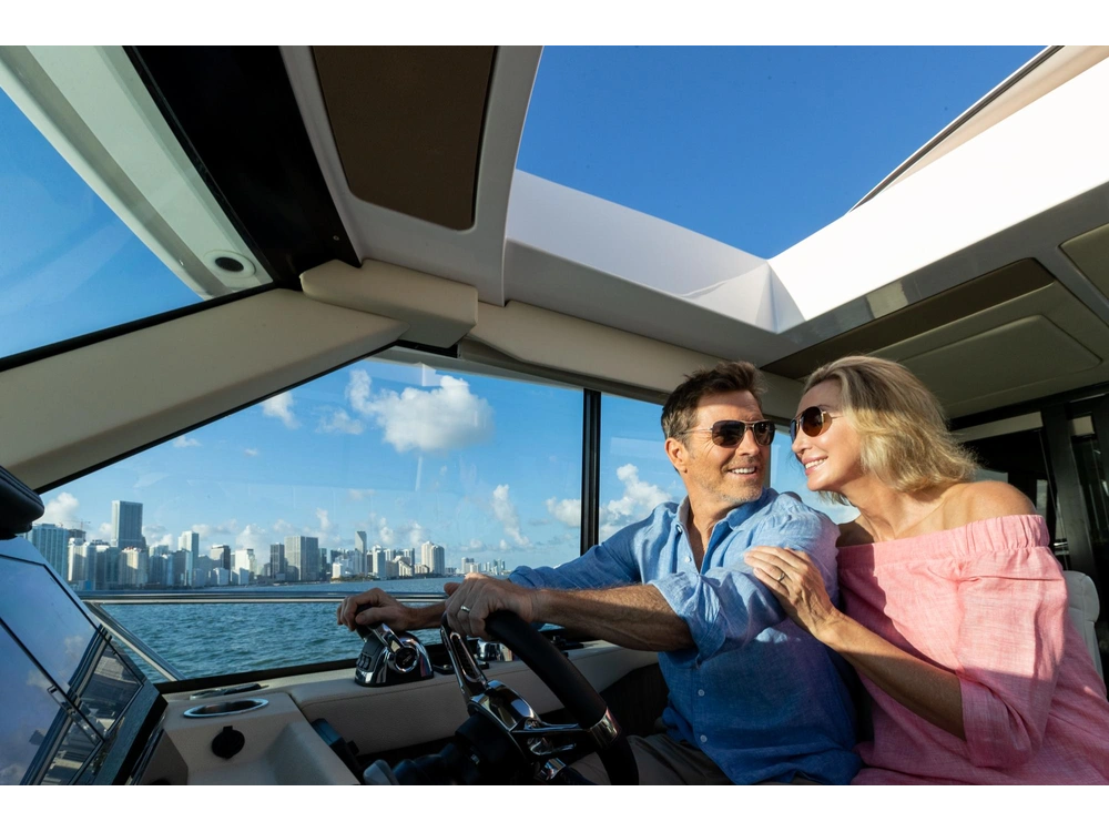 Regal 38 Grande Coupe 38 Grande Coupe 2025 alt