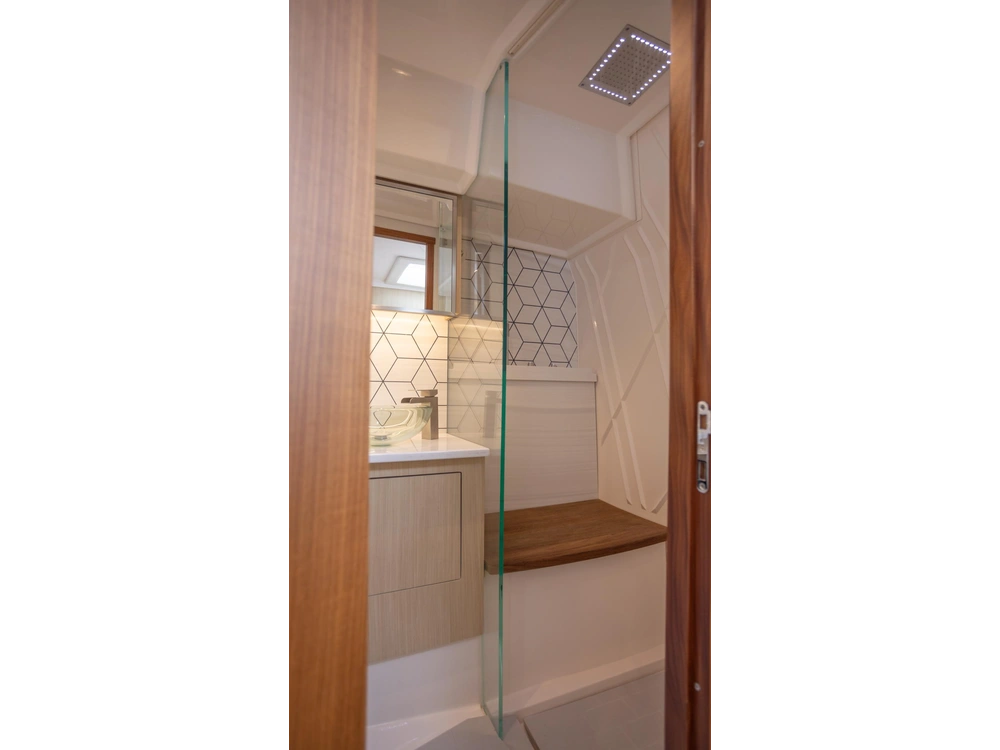 Regal 43 SAV 43 SAV 2025 alt