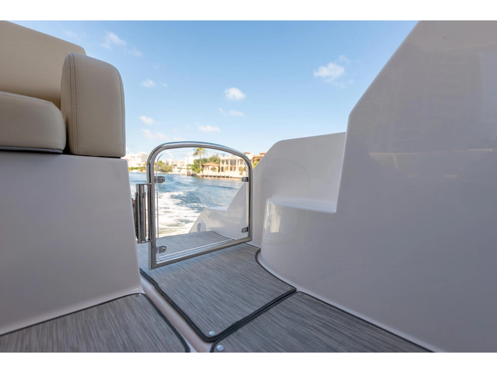 Regal 38 Grande Coupe 38 Grande Coupe 2025 alt