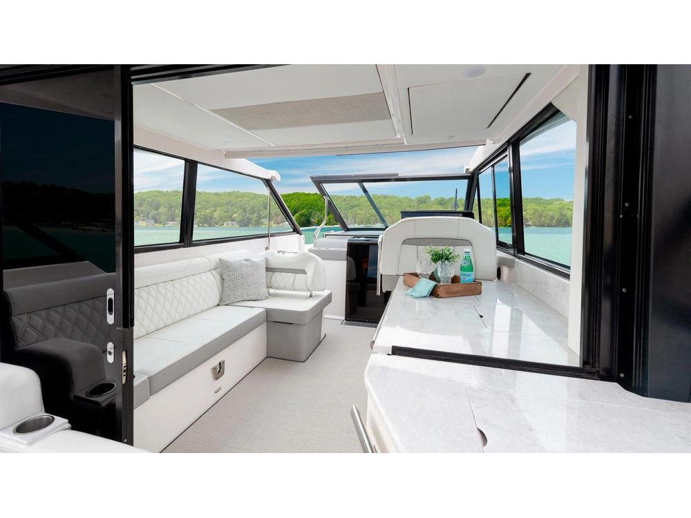 Regal 36 XO 36 XO 2025 alt